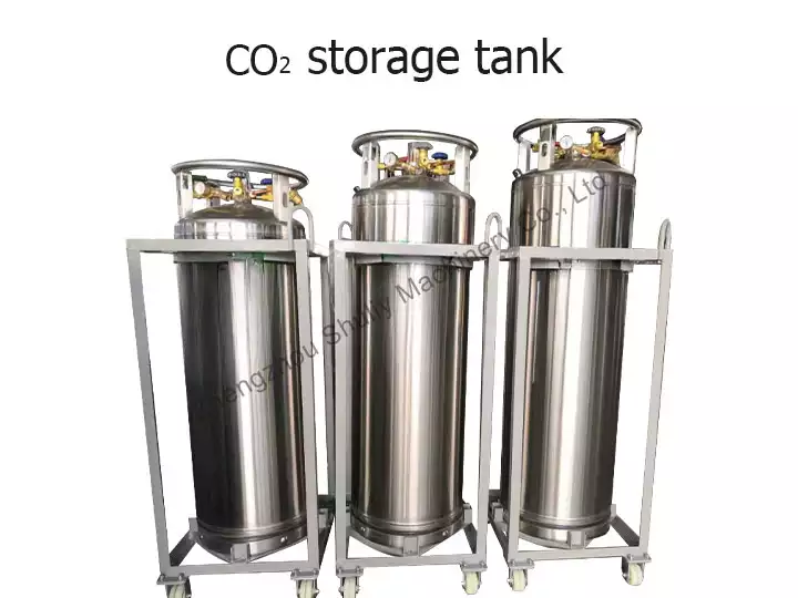 CO2 storage tank